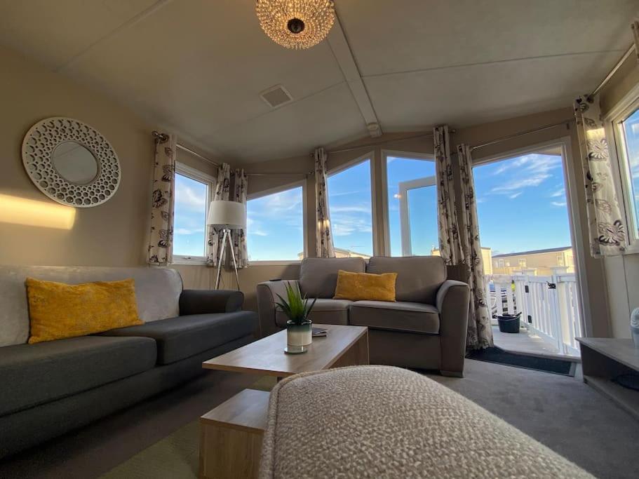 Cosy & Modern Private Seaview Caravan North Seaton Экстерьер фото
